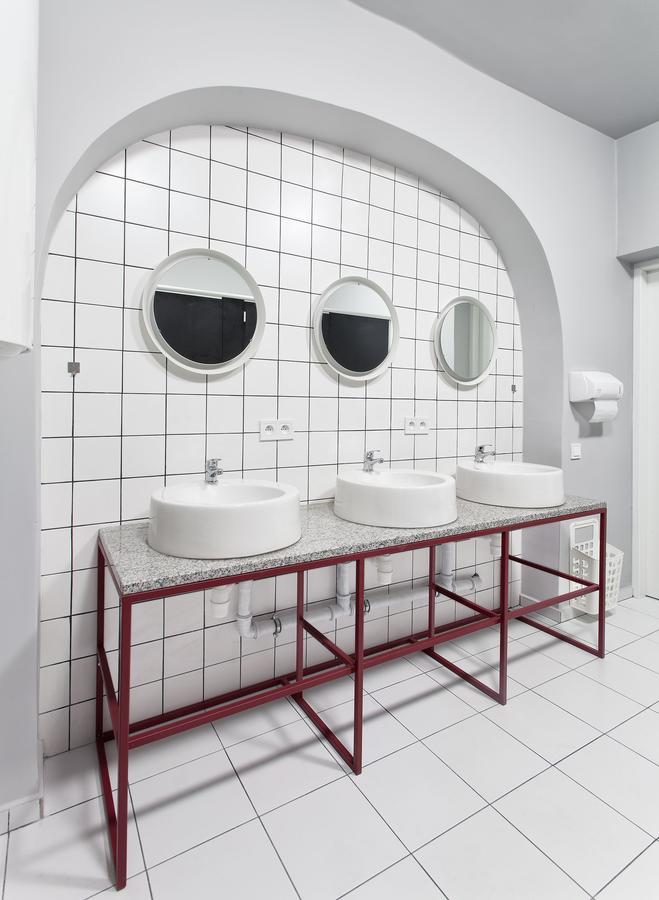 פוזנן Opera Hostel מראה חיצוני תמונה